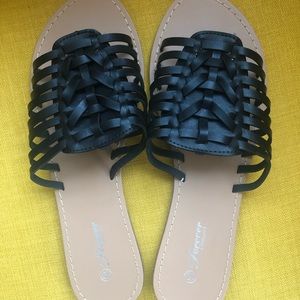 Black slide on flip flops - Never worn